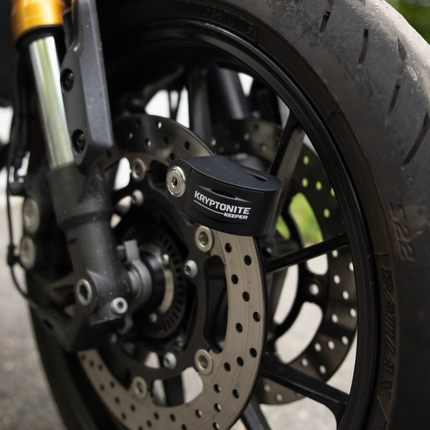 Kryptonite 1016 Evolution 9.7 Pound Bike Chain + Keeper Alarm Disc Lock, 5.25 ft Long 10mm Steel Chain with Keys, and Compact Disc Brake Lock for Bicycles, E-Bikes, Motorcycles, Scooters