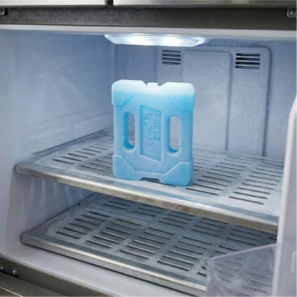 Freez Pak Extra Cold -2°C (28°F) 4.5lb Ice Pack Block - Reusable & Compact Ice Substitute Pack for Lunch Boxes, Coolers, Fishing, Sporting Events, Beach & Camping Trips - Made in the USA (Single)