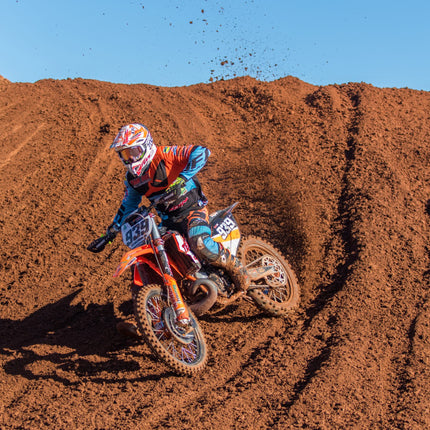 Kenda Trakmaster K760 110/90-19 Rear Tire for Motorcycles, Dirt Bikes, and City Bikes - Durable Off-Road & Street Performance with Keychain 110x90x19