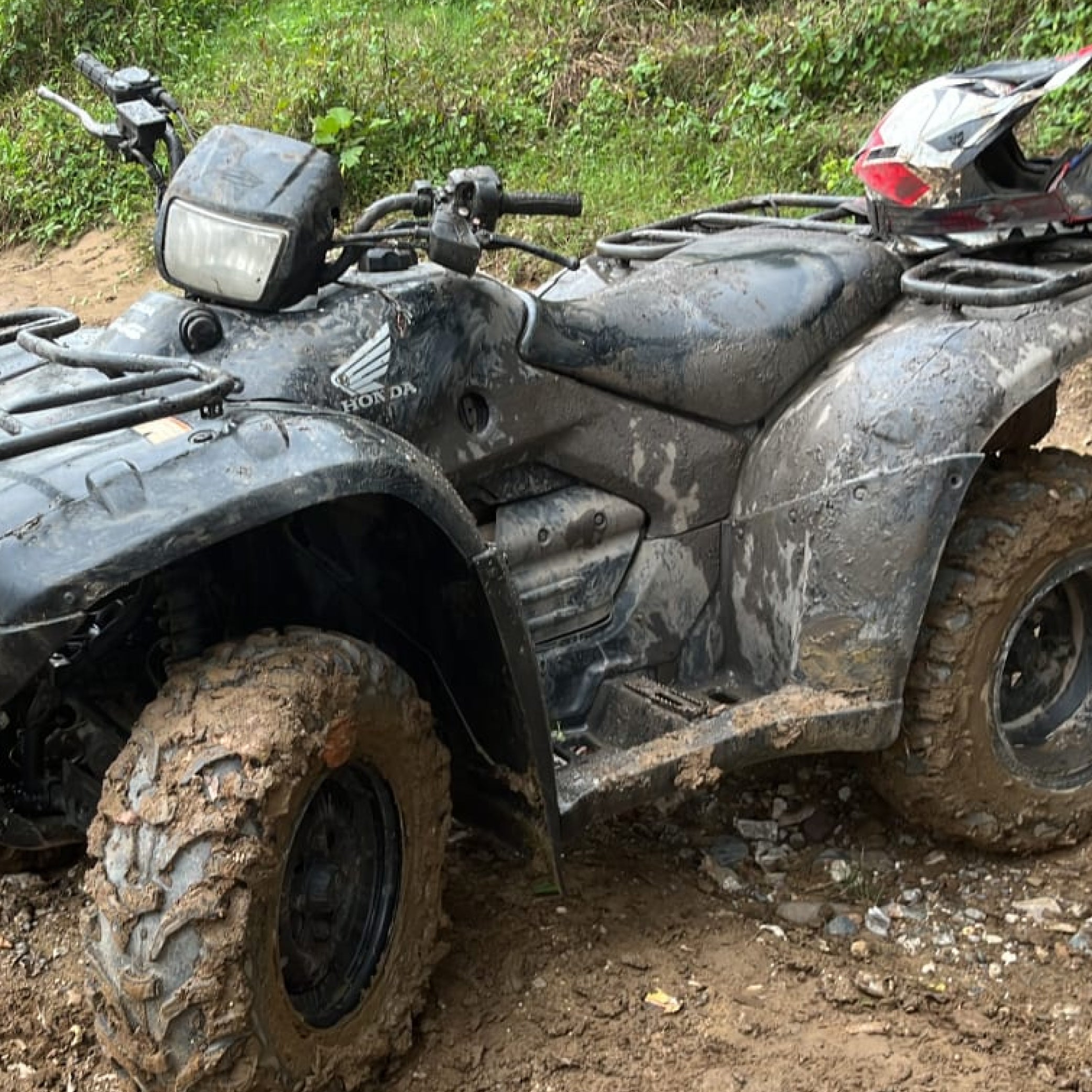 Kenda Bearclaw K299 - 24x9-11 Front & 24x10-11 Rear Tires for All Terrain (ATV), UTV, and Side by Side (SxS) Vehicles - 6-Ply - Bear Claw 24x9x11 24x10x11 with Kenda Keychain (4-Pack)