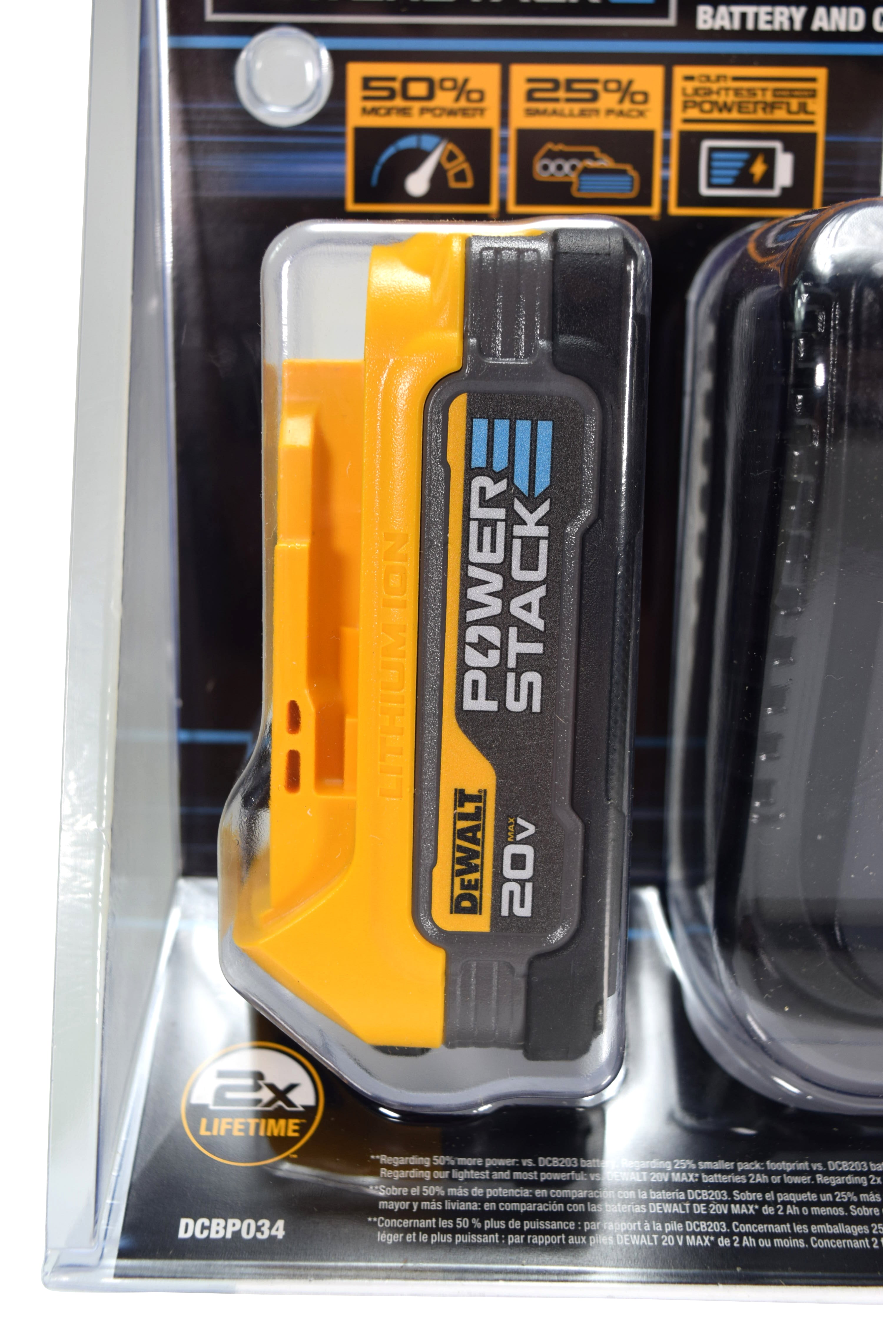 Dewalt DCBP034C 20V MAX Powerstack Compact Lithium-Ion Battery and Charger Kit