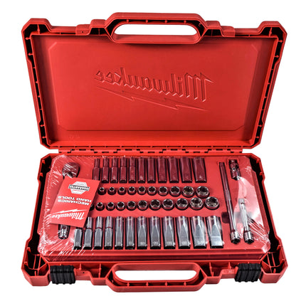 Milwaukee Electric Tools 48-22-9004 1/4in Ratchet & Socket Set - SAE & Metric