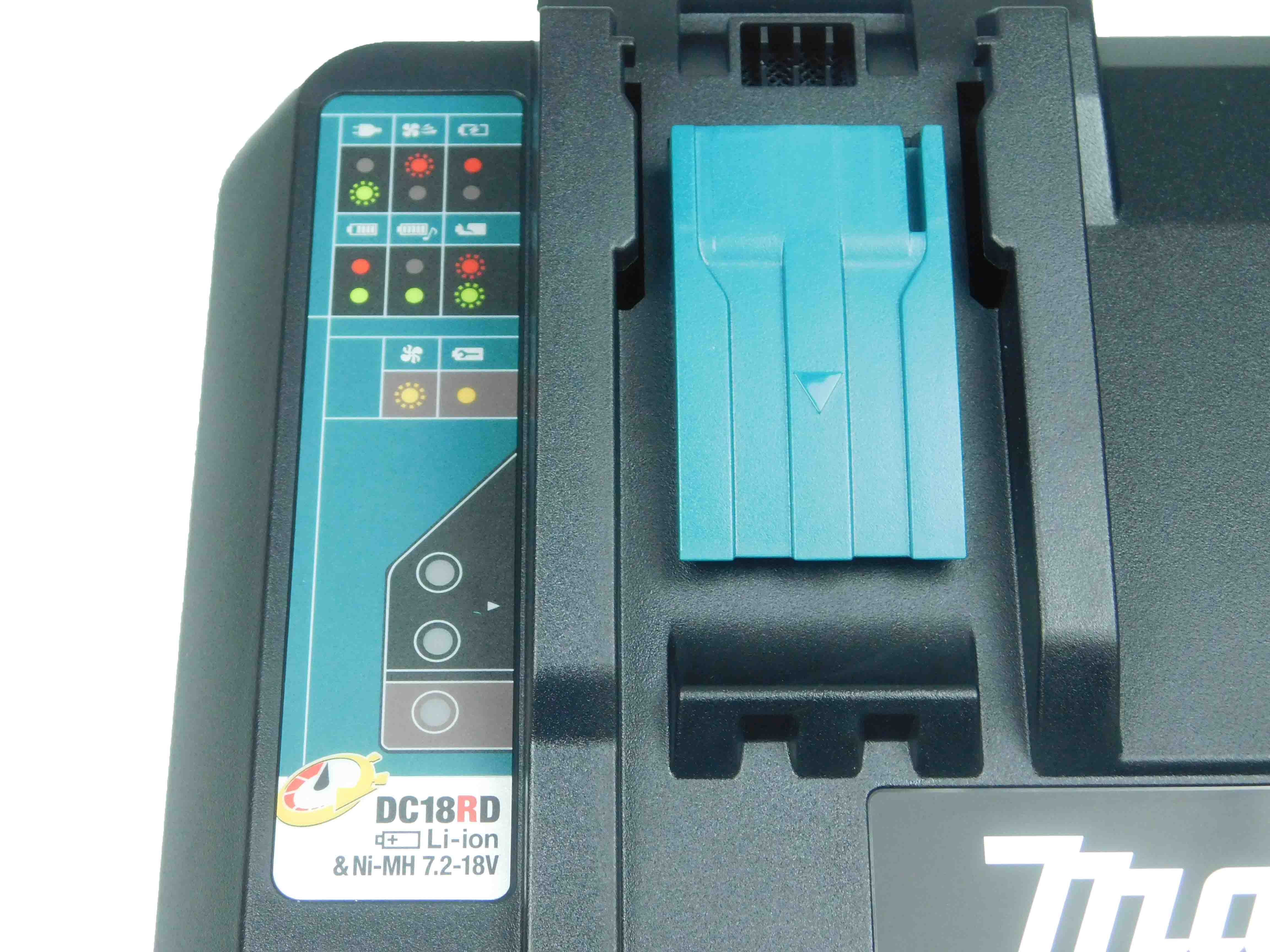 Makita DC18RD 18V Lithium-Ion Dual Port Rapid Optimum Charger with USB Port