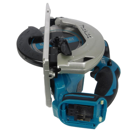 Makita XSS02Z 18V Volt Cordless 6-1/2inch Circular Saw (Bare Tool)