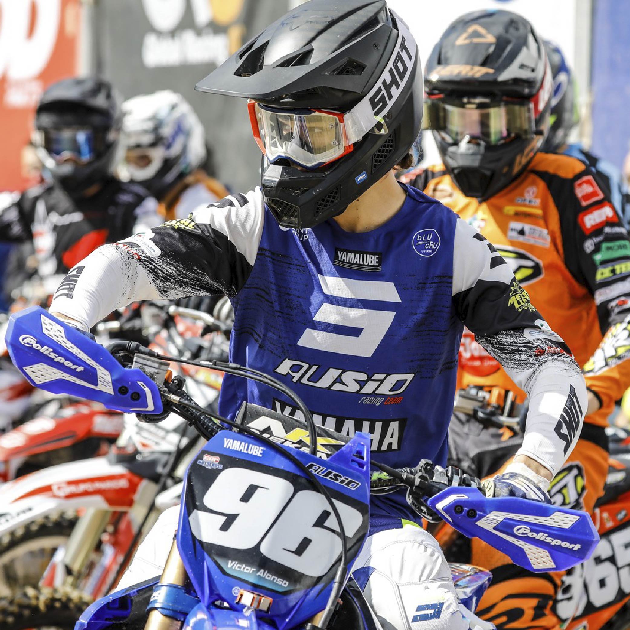 MX Flow Handguard for Kawasaki KX 250 (2020-2022) - White and Black, Durable and Lightweight Hand Protection for Motocross and Off-Road Adventures