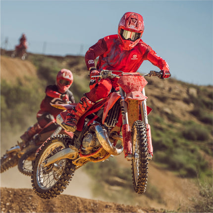 Polisport Motocross Motorcycles (MX) Water Pump cover for GasGas EC 300 Enduro (2021-2023) Dirt Bikes - High-Impact PA6 Polyamide Guard, Abrasion-Resistant with Textured Finish - Red