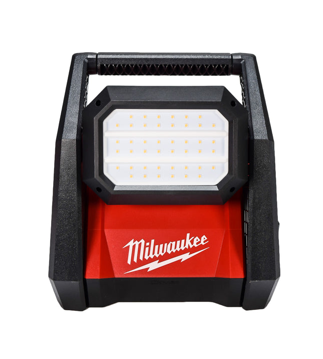 Milwaukee 2366-20 M18 GEN-2 18-Volt Lithium-Ion Cordless 4000 Lumens ROVER LED AC/DC Flood Light (Tool-Only)