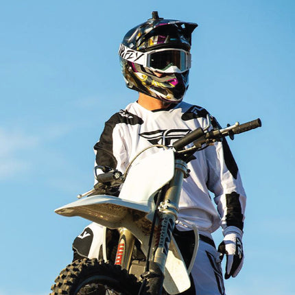 Fly Racing Zone Elite Goggles – Premium Motocross & Off-Road Goggles with HD Lens System, Quick-Change Technology & Pro Fit (Black/White)
