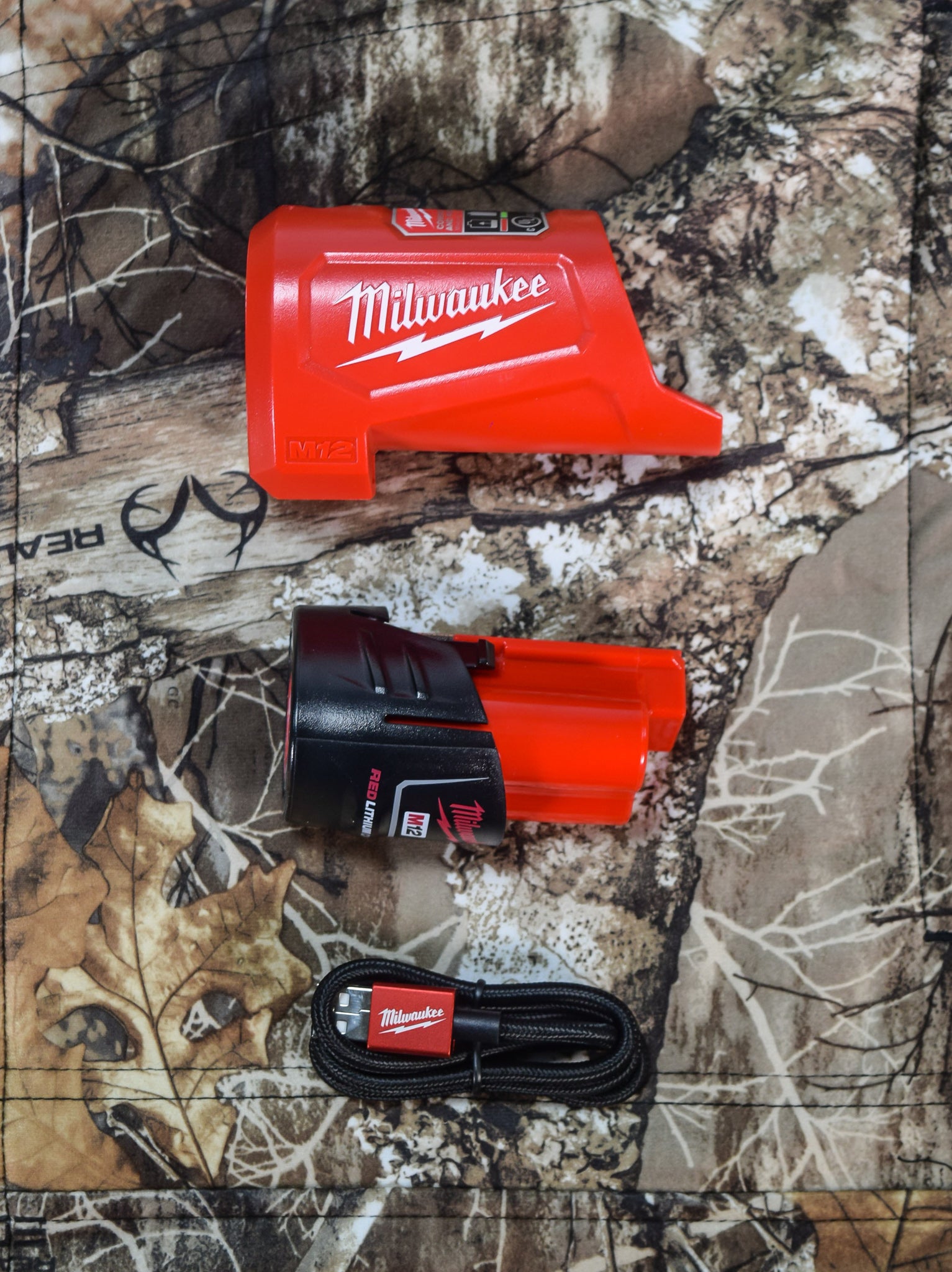 Milwaukee 224C-21M Camo Long Sleeve Heated Jacket (Medium)