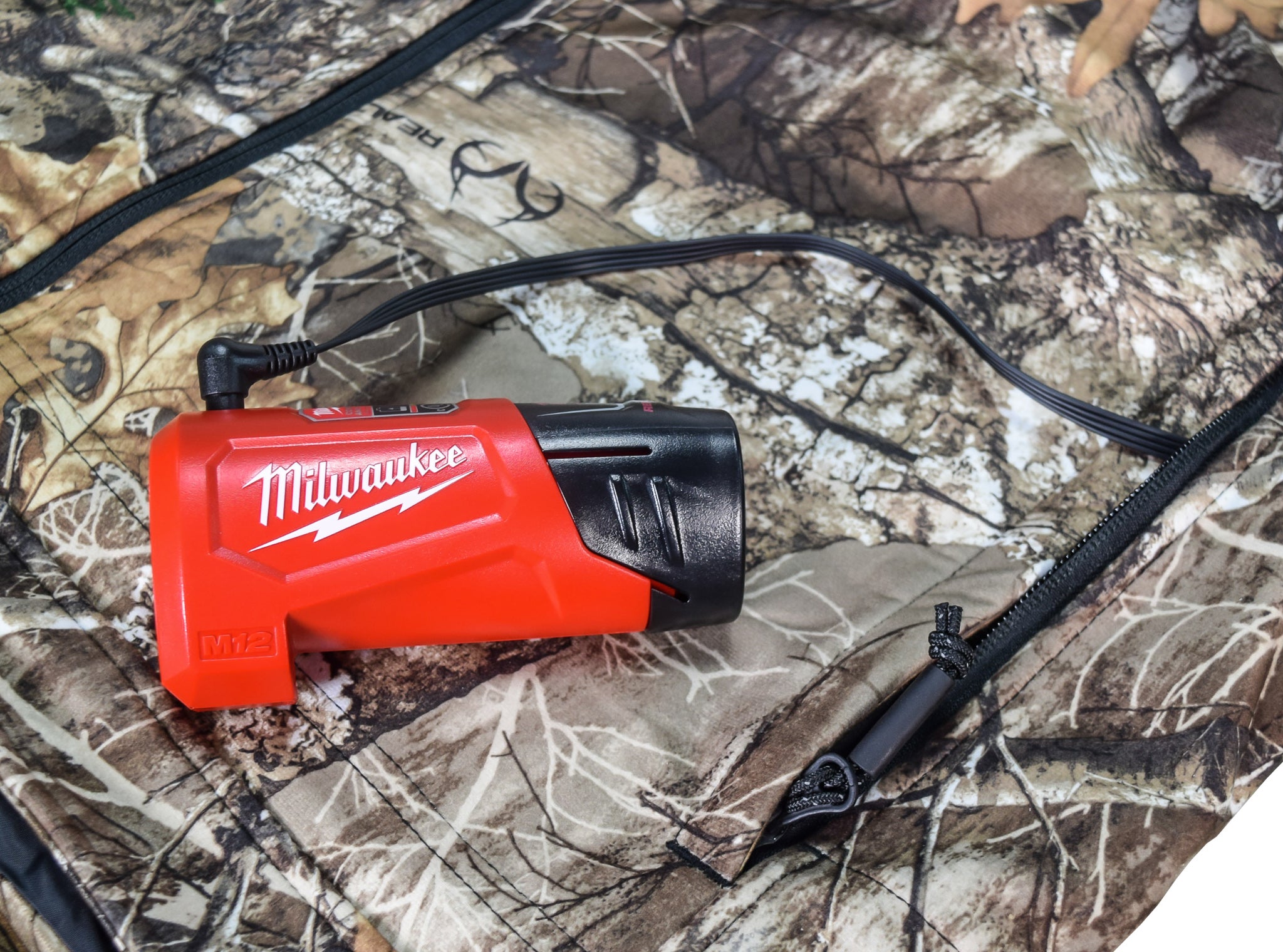 Milwaukee 224C-21M Camo Long Sleeve Heated Jacket (Small)