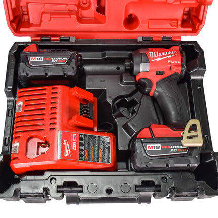 Milwaukee 2953-22 18V 1/4" Hex Impact Driver Kit