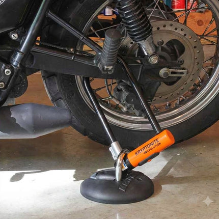 Kryptonite Evolution Long Shackle Bike U-Lock, Anti-Theft Security Sold Secure Gold, 14mm Steel Shackle with Mounting Bracket and Keys, High Security for Bicycles, E-Bikes and Scooters, Black/Orange