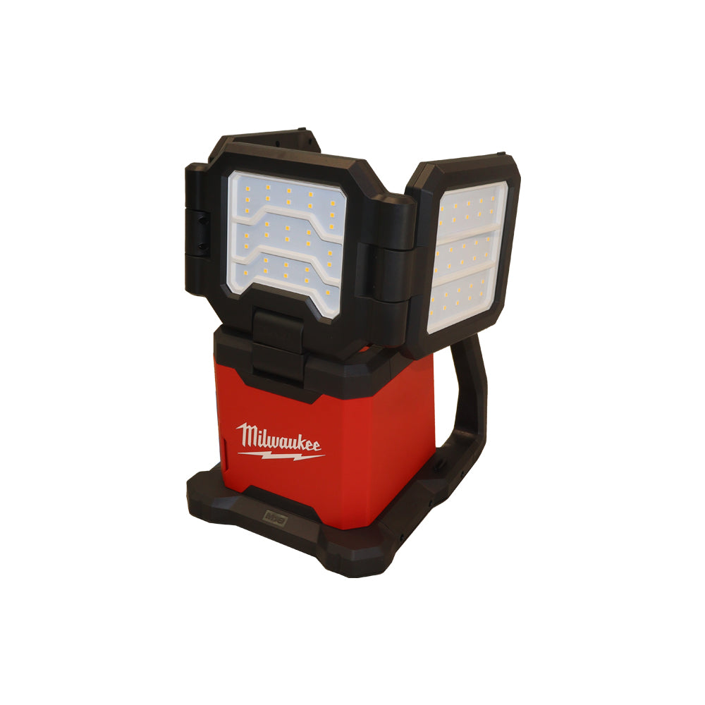 Milwaukee M18 ROVER Dual Power Triple-Panel Flood & Area Light, 4,500 Lumens TRUEVIEW™ High-Definition Output, Jobsite Portable Work Light with Hook/Magnet/Keyholes, Battery or AC Powered