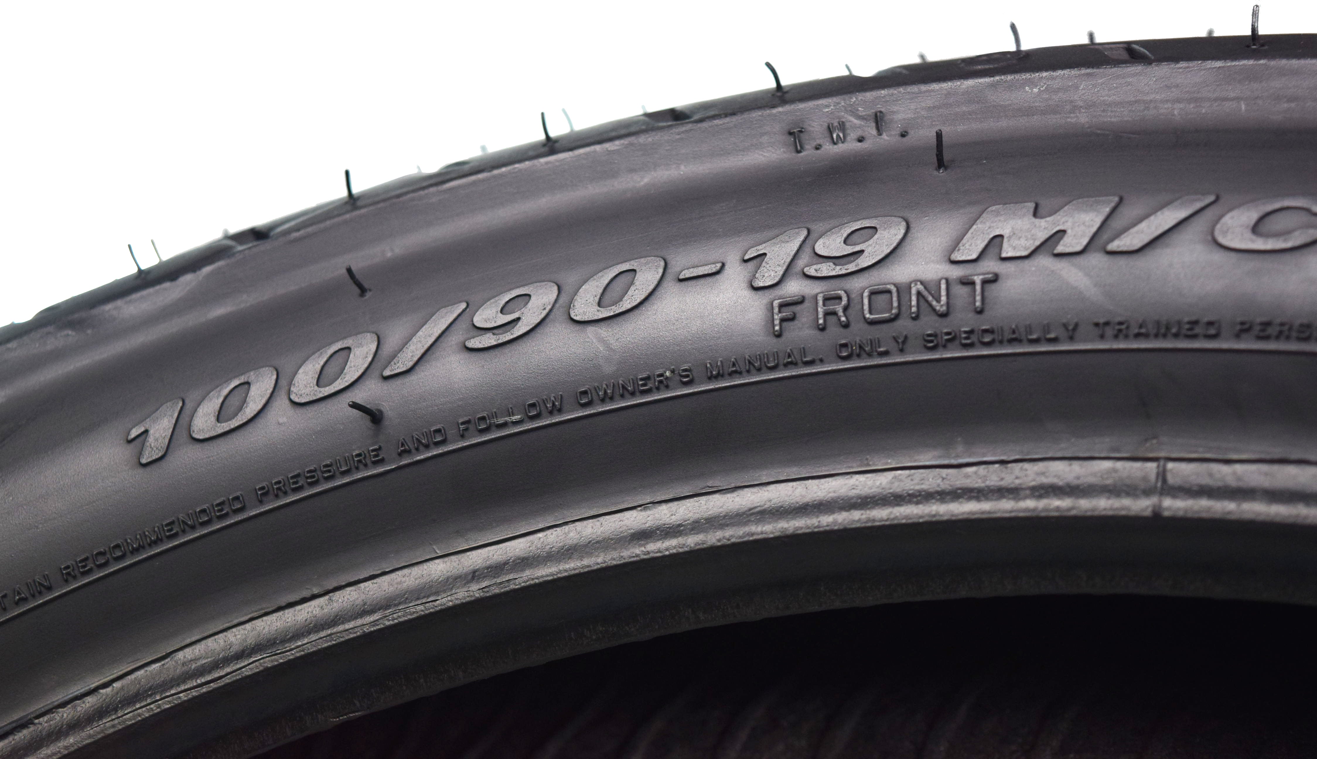 Pirelli Night Dragon  1772500 100/90-19 M/CTL 57H 130/70R18 Motorcycle Tires w/Keychain