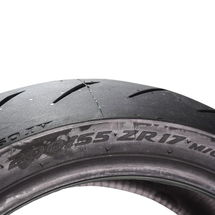 Pirelli Diablo Rosso IV Tire Set w/ Keychain: 120/70ZR17 Front & 200/55ZR17 Rear