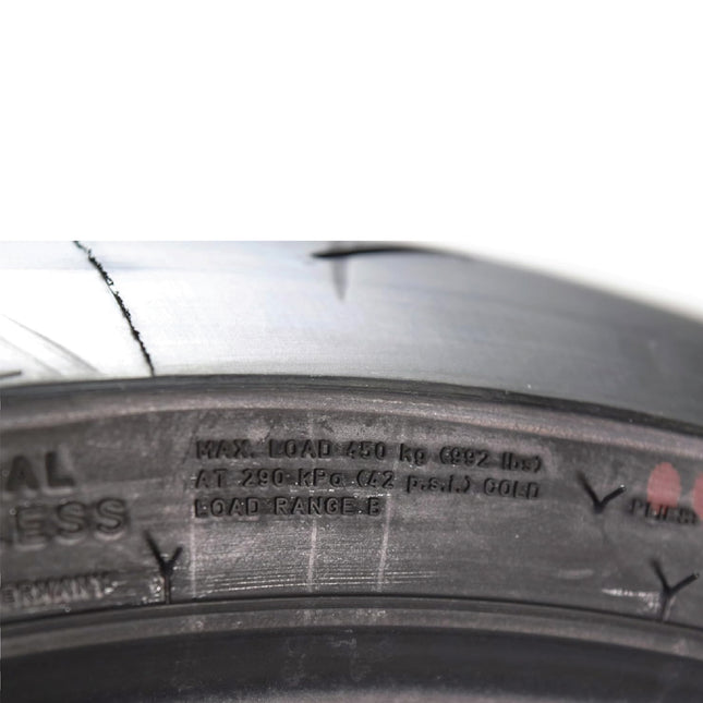 Pirelli Diablo Rosso IV 200/60-17 80W Rear Motorcycle Tire - High Performance, Durable, & Reliable Tire for Super Sport Bikes w/ Keychain
