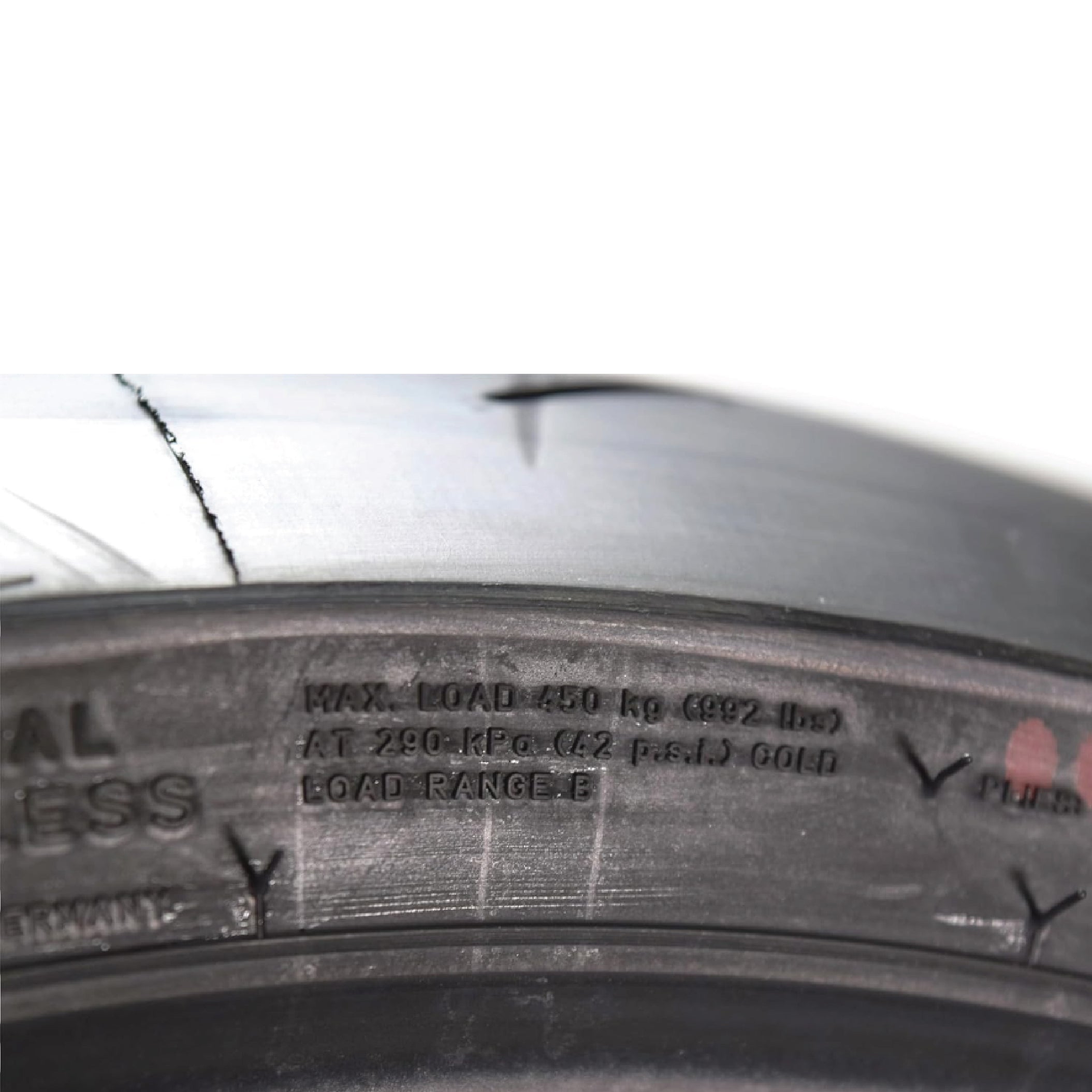 Pirelli Diablo Rosso IV 200/60-17 80W Rear Motorcycle Tire - High Performance, Durable, & Reliable Tire for Super Sport Bikes w/ Keychain