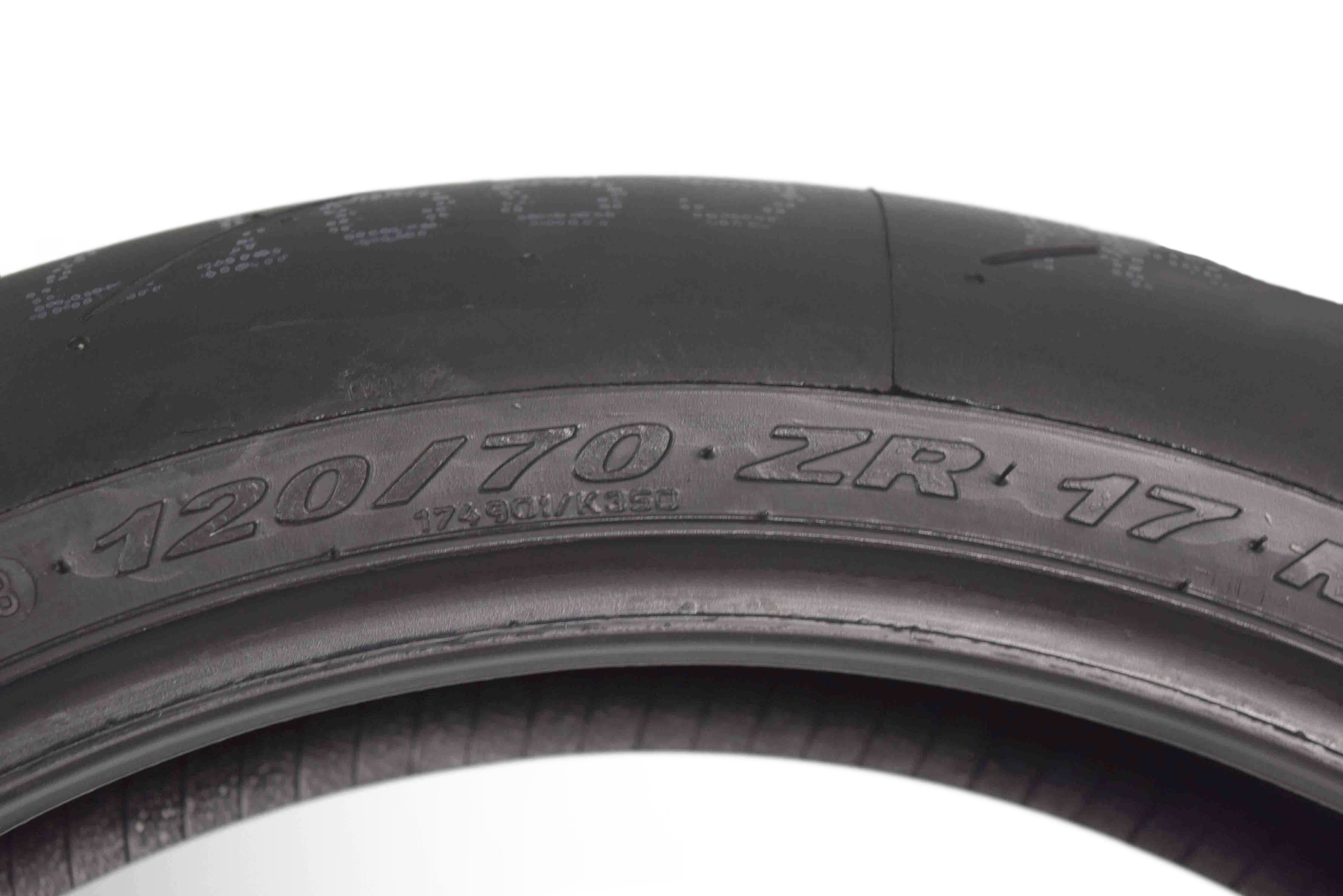 Pirelli Tire 120/70ZR17 SUPER CORSA V2 Radial Motorcycle Front Tire 120/70-17