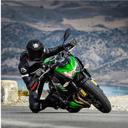 Pirelli Diablo Rosso III 120/70ZR17 Front & 160/60ZR17 Rear Motorcycle Tire Set - High Performance, Durable, & Reliable Tire for Sport/Street Bikes with Keychain