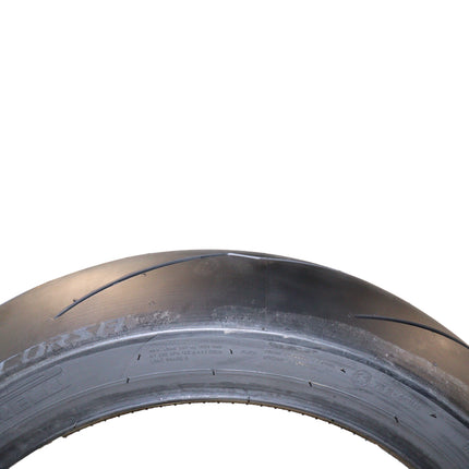 Pirelli Diablo SUPERCORSA V3 Rear Motorcycle Street Racing Tire 190/55ZR17 (75 W) - High Performance, Durable, & Reliable Tire for Street Racing Bikes w/ Keychain