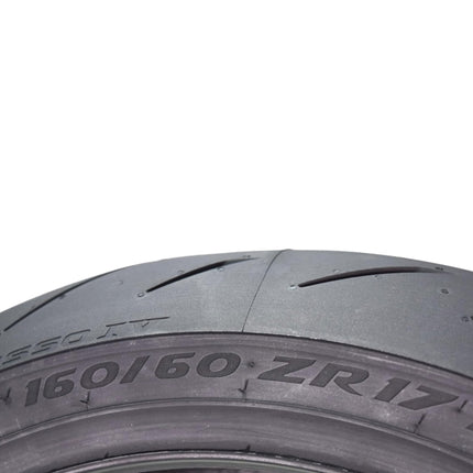 Diablo Rosso IV 110/70ZR17 54H & 160/60-17 69W w/Keychain