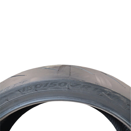 Pirelli Diablo Rosso IV  110/70-17 54H Front & 190/50ZR17 Rear Motorcycle Tire - High Performance, Durable, & Reliable Tire for Super Sport Bikes w/ Keychain