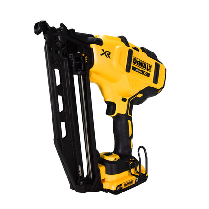 DeWalt DCN660D1 20V MAX 16-Gauge Cordless Angled Finish Nailer Kit