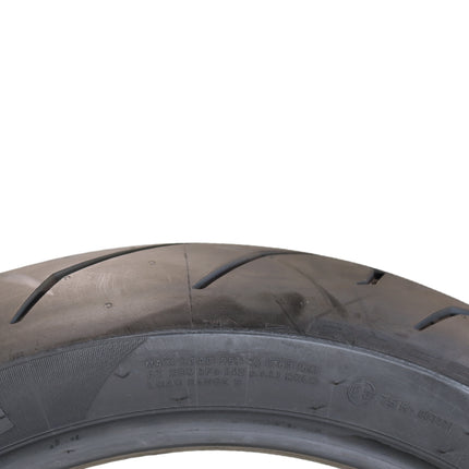 Pirelli Diablo Rosso II 120/70 ZR 17 M/C (58W) TL (K) Front & 170/60 ZR 17 M/C (72W) TL Rear Motorcycle Tires- Sport Performance for Road Use Tire Set with Keychain