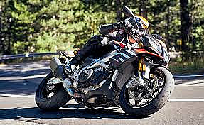 Pirelli Diablo Rosso IV 110/70-17 54W Front Motorcycle Tire - High Performance, Durable, & Reliable Tire for Super Sport Bikes w/ Keychain