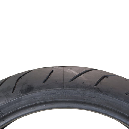 Pirelli Diablo Rosso II 200/50-17 (75W) TL Rear & 120/70 ZR 17 M/C (58W) TL (K) Front Motorcycle Tire - High Performance, Durable, and Reliable: Sport Performance for Road Use with Keychain