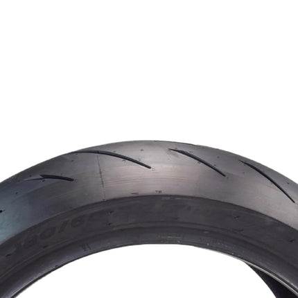 Pirelli Diablo Rosso IV 110/70 ZR 17 54W M/C Front & 180/60 ZR 17 M/C TL Rear Motorcycle Tire Set - High Performance, Durable for Super Sport Bikes with Keychain