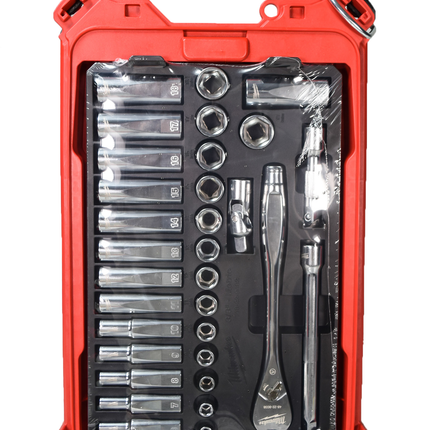 Milwaukee 48-22-9482 3/8 in. Drive Metric Ratchet and Socket Mechanics Tool Set with PACKOUT Case (32-Piece)