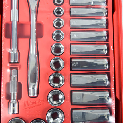 Milwaukee SAE Ratchet Socket Mechanics Tool Set 3/8 in. Low Profile Packout Case