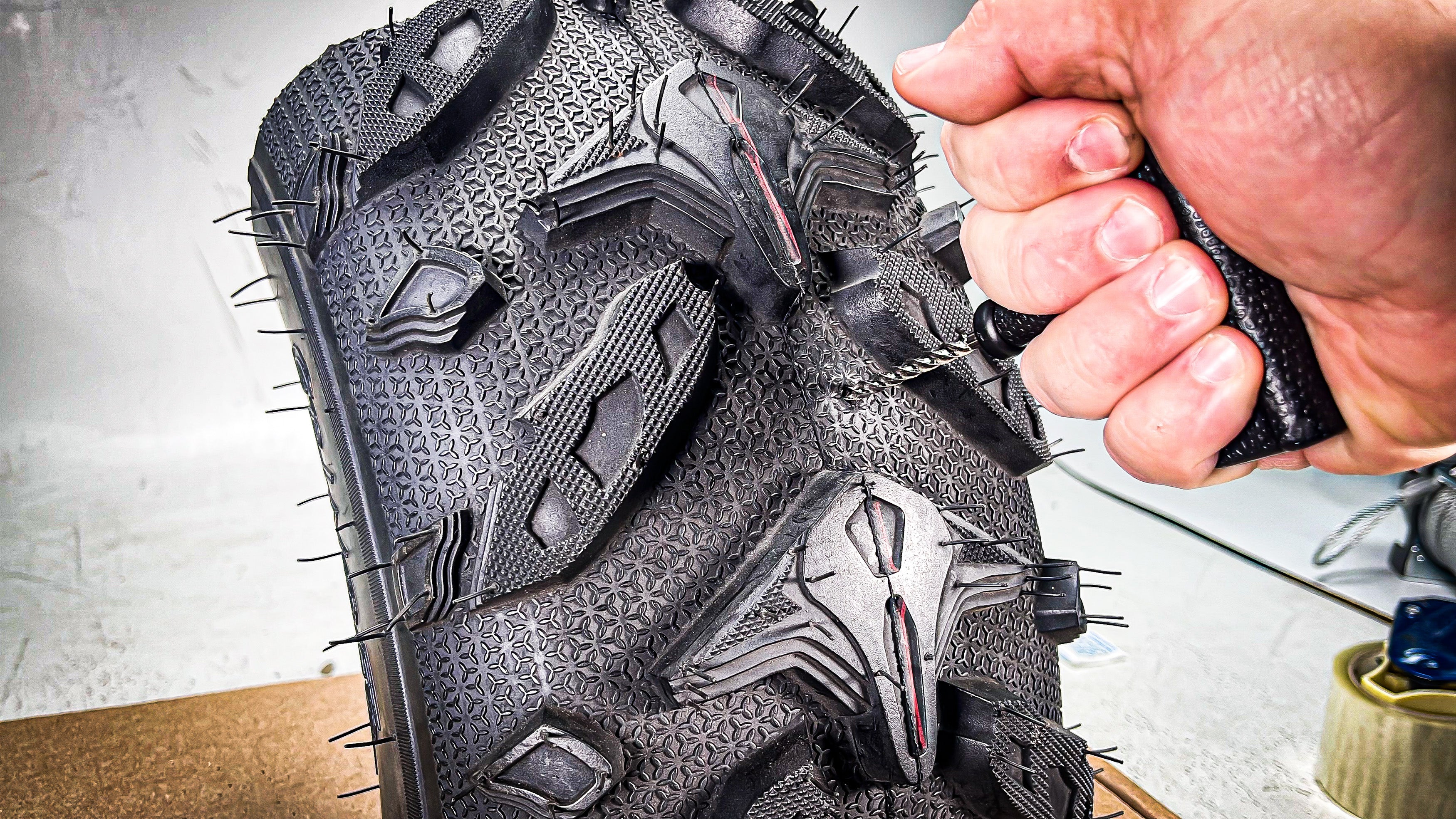 Stop & Go 1085 31 Piece Deluxe Tubeless Tire Plugger Repair Kit Punctures and Flats on Car, Motorcycle, ATV, Jeep, Truck, & Tractor plug (25 Mushroom Plugs)