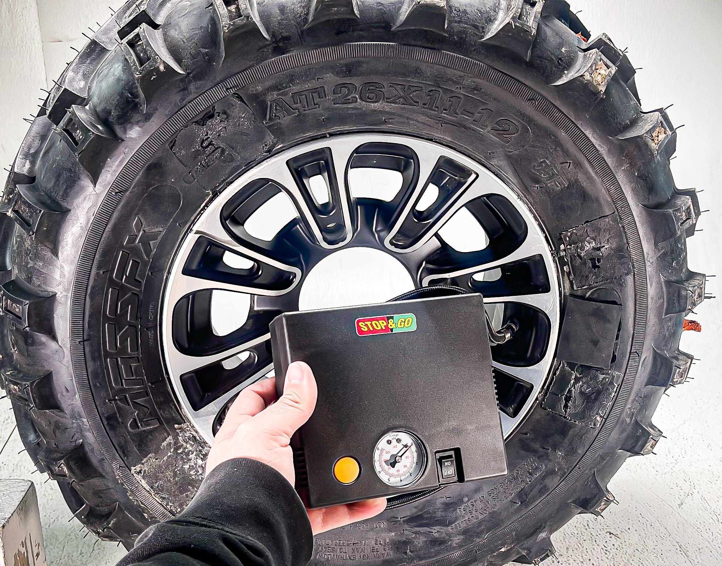 Stop & Go 5001 24 Piece Tubeless Mushroom Plug Tire Mobility Repair Kit & Air Compressor for Punctures & Flats on Car, Trucks, Trailers, & ATV (15 Plugs)