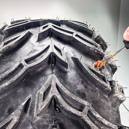 Stop & Go 1066 27 Piece Tubeless & Tube-Type Tire Repair Kit with Patches, Rope Plugs, & CO2 for Punctures and Flats on ATV & Motorcycle (8 Patches & 5 Plugs)