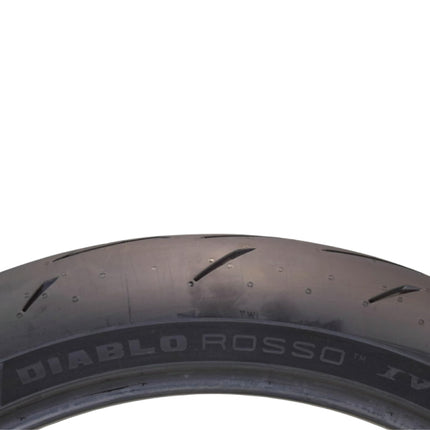 Pirelli Diablo Rosso IV: 120/70 ZR 17 M/C Front & 190/55 ZR 17 M/C TL Rear Motorcycle Tire Set - High Performance, Durable for Super Sport Bikes with Keychain