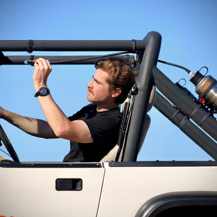 FluidLogic Wave Complete Hydration System with Wide Mouth, Stainless Steel Bottle (64oz) - Universal Rollbar Mount & Hardware for UTV & Offroad Vehicles w/ Keychain