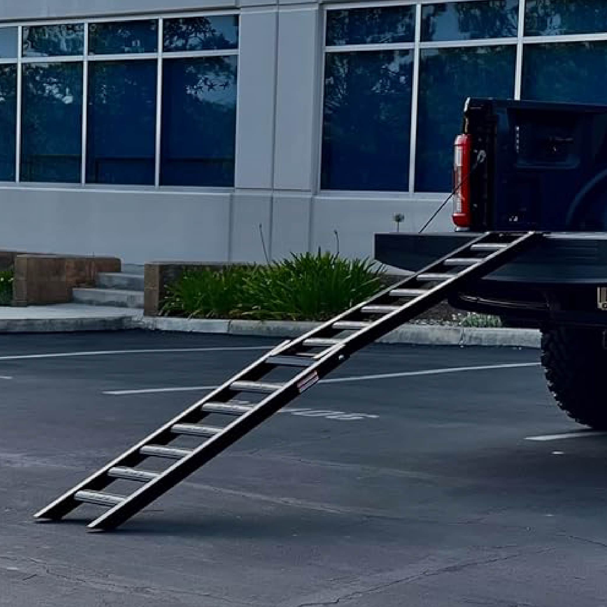 Matrix Concepts A7 Aluminum Ramp - Black | 7.5 ft Folding Loading Ramp | 750 lb Capacity for Motorcycle, ATV, UTV | Heavy-Duty 6061 Aircraft Aluminum | Rubber-Tipped & Safety Straps