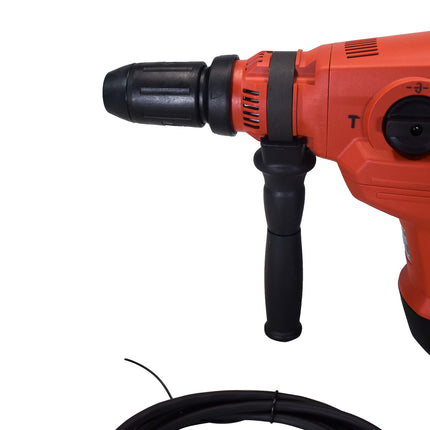 Hilti 120-Volt SDS-MAX TE 70-AVR Corded Rotary Hammer Drill Kit with Pointed Chisel and TE-YX SDS-MAX Style Drill Bit